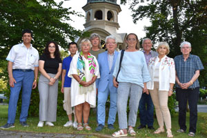 Vorstand v.l.n.r.: Abdelkader Rafoud, Menekse Tozlukaya, Nam Dang, Ingrid Borretty, Detlev Christian Franz, Rainer M. Türmer, Maria Böttcher, Georg Schneider, Marianne Herrmann, Antje Glindemann